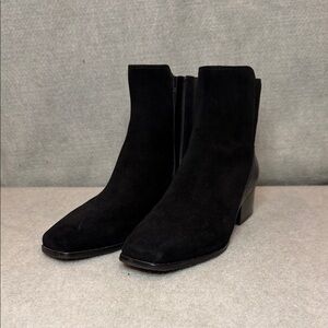 Donald J. Pliner Black Ankle Booties Sz 8.5M